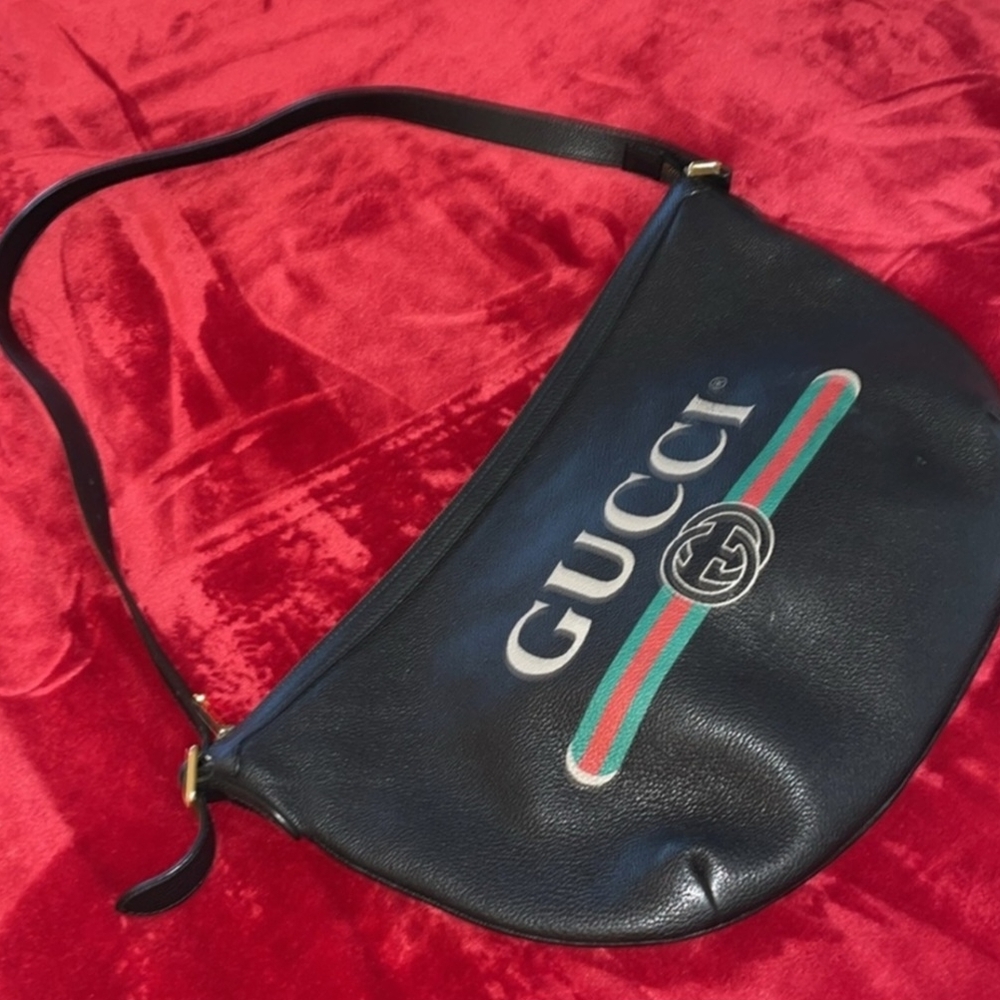 Gucci Black Leather Shoulder Bag